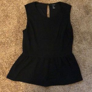 Adorable Forever 21 Peplum top!